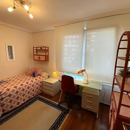 Exclusivo Piso Luminoso Y Calido En Santander, Con Parking Gratuito Y Ascensor Con Acceso Directo Al Apartamento Santander