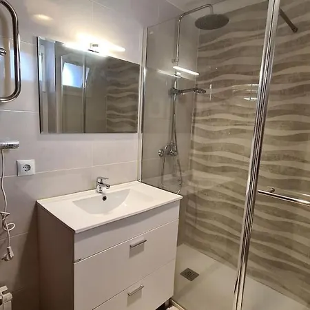 Apartment Precioso Piso, Luminoso Y Calido En Santander, Con Parking Gratuito Con Acceso Directo Al Piso Santander