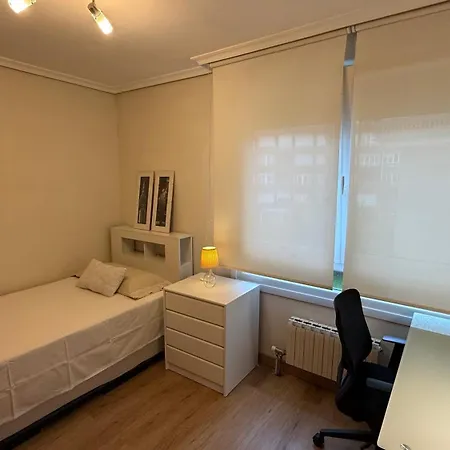 Exclusivo Piso Luminoso Y Calido En Santander, Con Parking Gratuito Y Ascensor Con Acceso Directo Al *