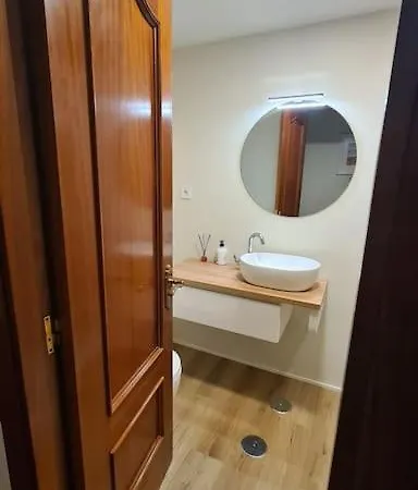 Exclusivo Piso Luminoso Y Cálido En Santander, Con Parking Gratuito Y Ascensor Con Acceso Directo Al