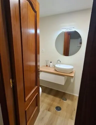 Exclusivo Piso Luminoso Y Calido En Santander, Con Parking Gratuito Y Ascensor Con Acceso Directo Al Apartamento