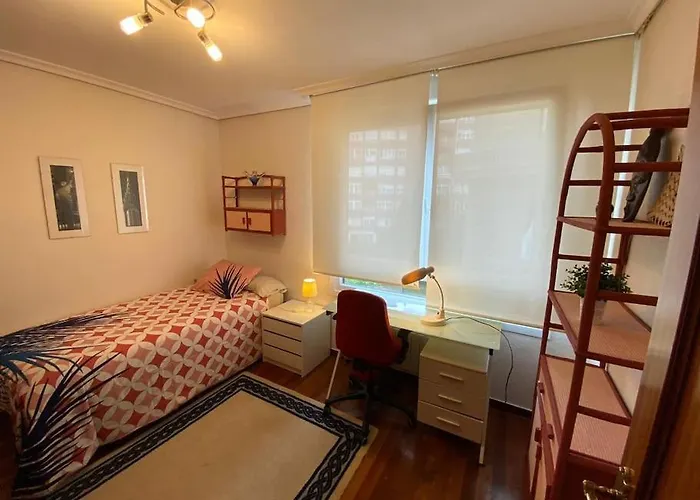 Exclusivo Piso Luminoso Y Calido En Santander, Con Parking Gratuito Y Ascensor Con Acceso Directo Al Apartamento Santander